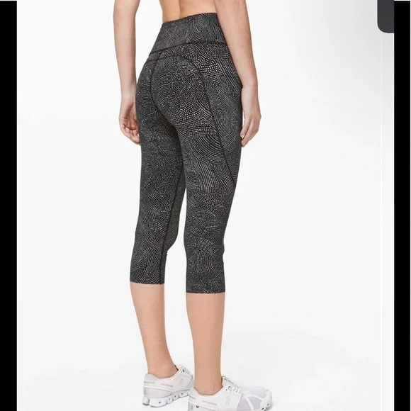 Lululemon Fast & Free Crop II *Nulux 19" Navy 6 - Picture 2 of 11